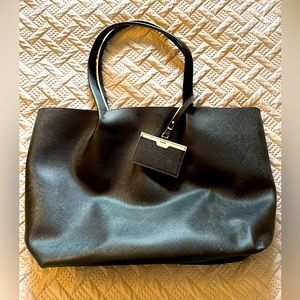 Black tote